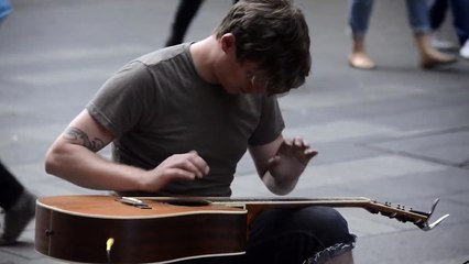 Amazing Acoustic Guitar Musician