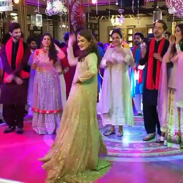 Dance Clip from Upcoming Drama Serial featuring Kubra Khan, Yasir Hussain, Bushra Ansari