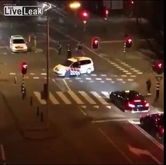 Un homme suspect se fait tirer dessus par la police néerlandaise