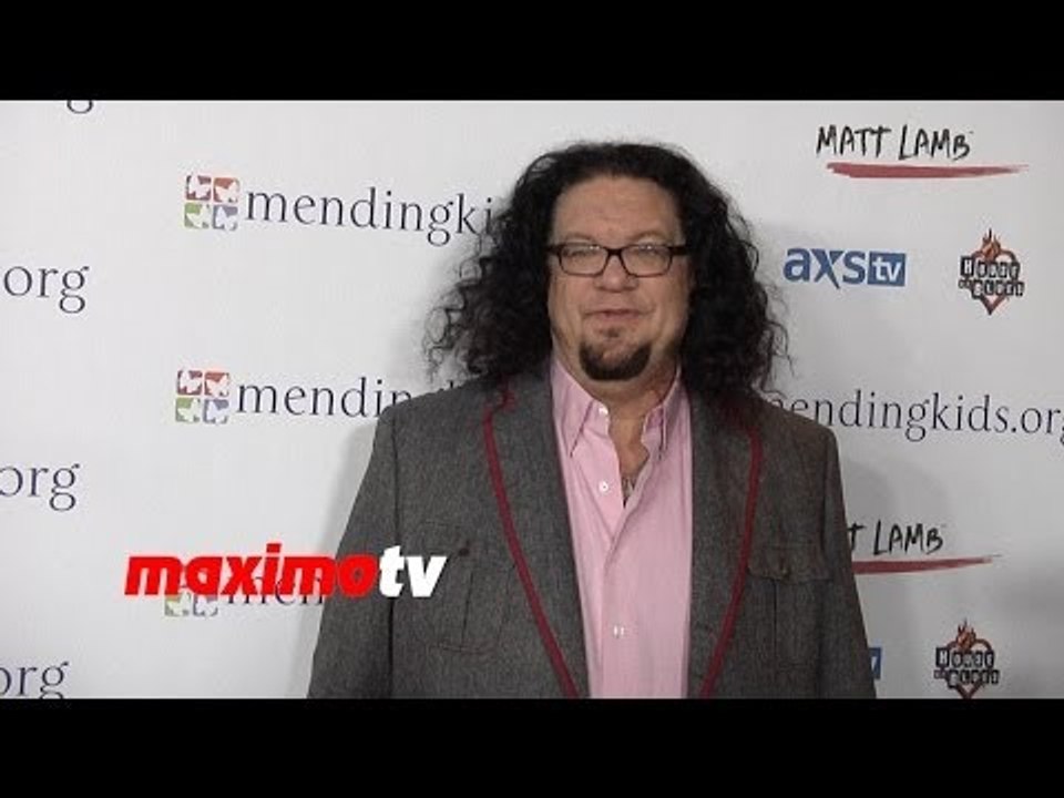 Penn Jillette Attends Mending Kids "Rock N' Roll All-Star Event" Red Carpet