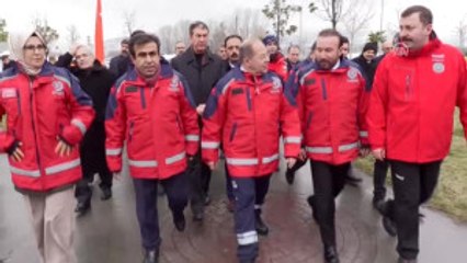 Sağlık Bakanı Akdağ: "Umke ve Afad Ekipleri Için Biraz 'Çılgın Türk' Tabiri Uygun Düşüyor"