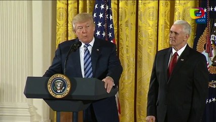 LADO OBSCURO Trump aprovará construção de muro na fronteira com México
