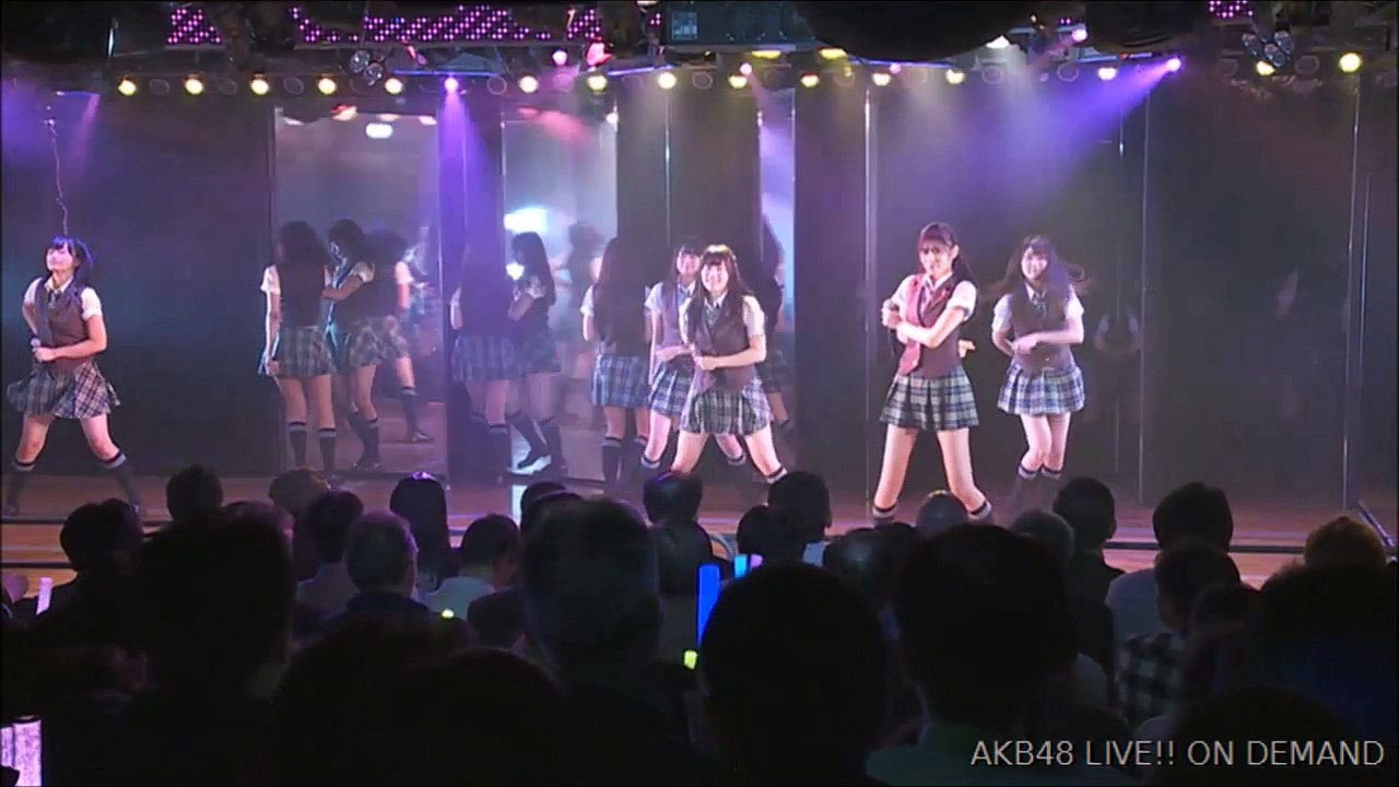 AKB48 - RUN RUN RUN (Stage Edition)