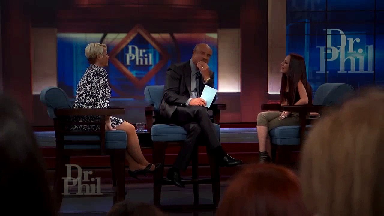Someone Made A Remix Of The Chick Who Disrespected Her Mother On The Dr. Phil Show!