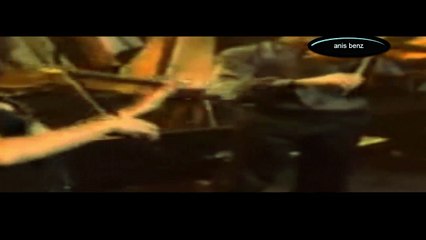 العازف-الكبير يـانيي عــزف-موسيقى وادي-الذئاب -