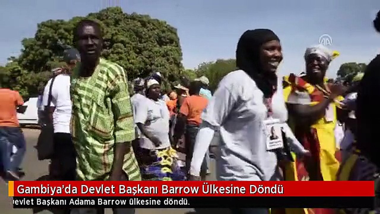 Gambiya'da Devlet Başkanı Barrow Ülkesine Döndü