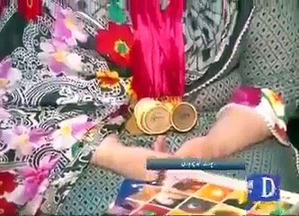 Gold Medal Winner Pakistani Girl