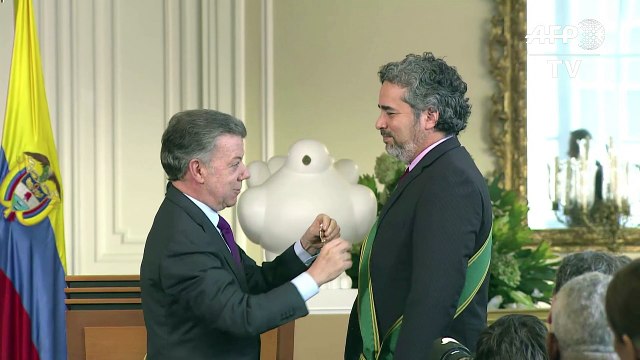 Santos exige a guerrilla FARC que entregue a menores a Colombia