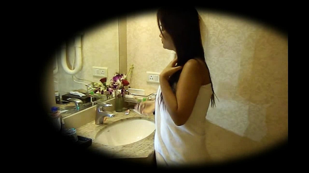 Hot Girl Taking Shower MMS Leaked - Shocking Climax