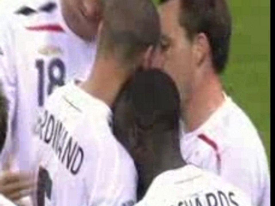 England 3-0 Russie