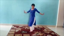 Chittiyaan Kalaiyaan Desi hot and Sexy Girl Dancing At home HD