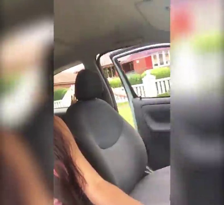 Ces deux meilleures amies passent leur temps à se faire les pires crasses imaginables