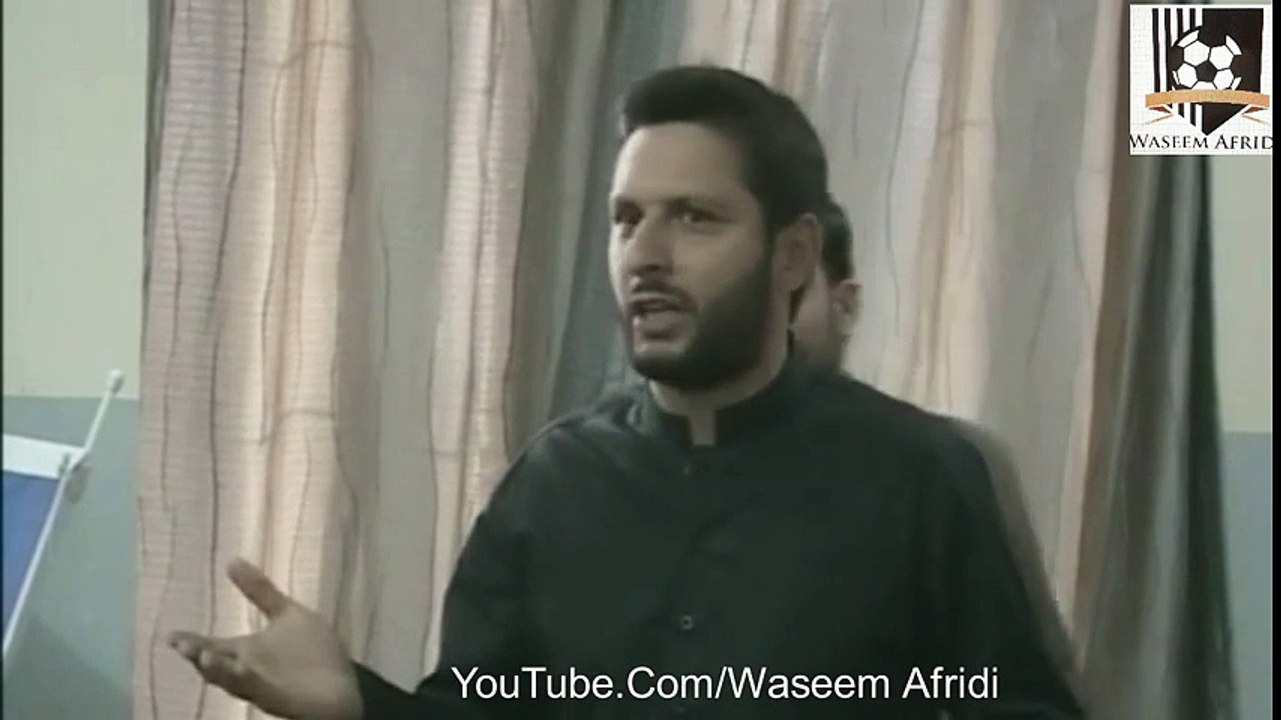 Shahid Afridi plays cricket and interacts with fans