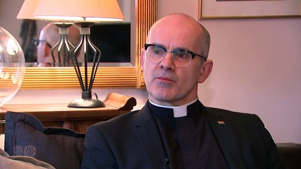 C of E bishops refuse to change stance on gay marriage