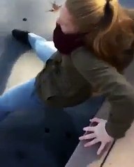 Marcher sur ce lac gelé était vraiment une mauvaise idée...
