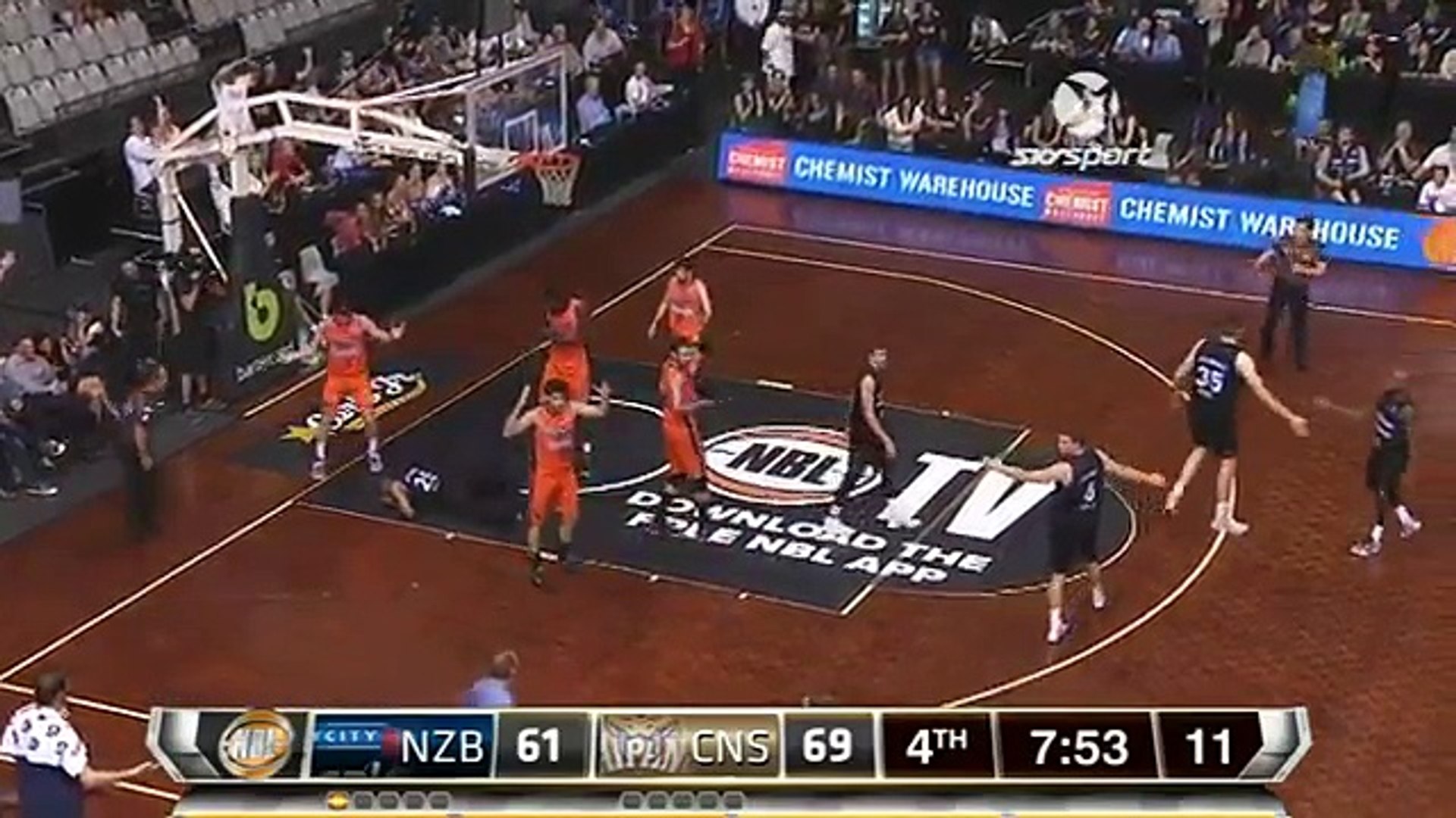 ⁣Basketball player eye POPS out during Basketball match