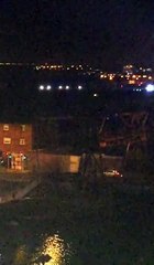 Un jeune vole une voiture et s’amuse à faire des drifts avec, mais sa fini mal