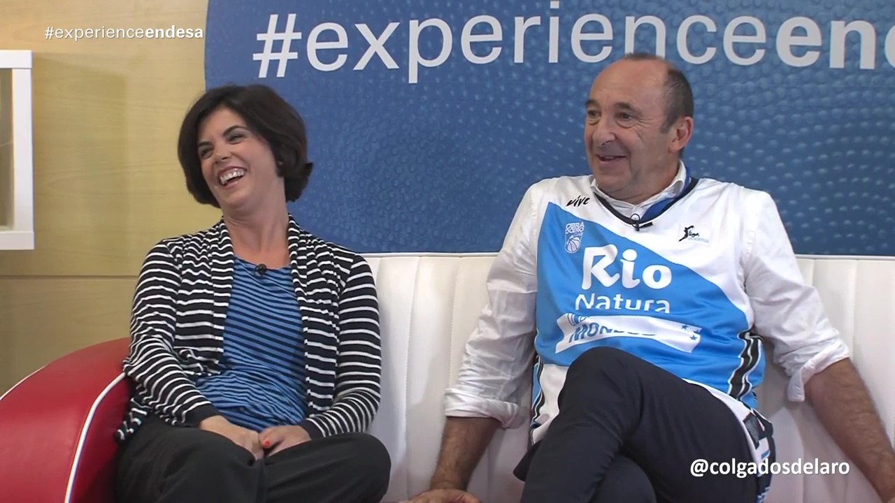 Samanta Villar y Manuel Manquiña en COLGADOS DEL ARO T2