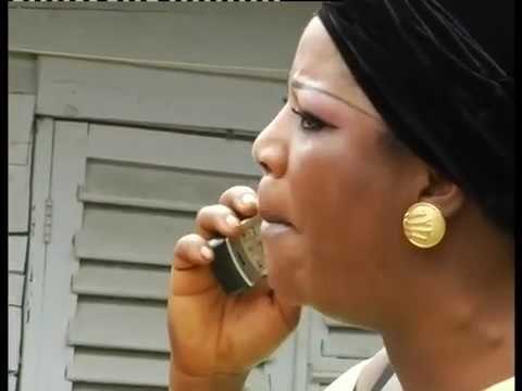 (Les aventures de monica) Vol de moto