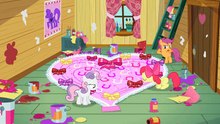 My Little Pony Sezon 2 Odcinek 17 - Dzień Serc i Podków
