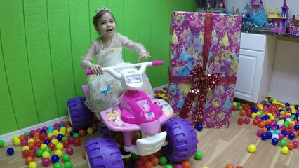 WORLDS BIGGEST DISNEY PRINCESS TOYS Mega Giant Egg Surprise Opening Box Toy Powerwheels Anna Kids