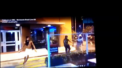 Depredação do McDonalds da Reta da Penha