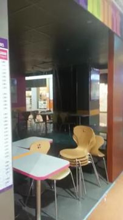 Centre commercial de Chenove : un toit s'effondre a cause de...