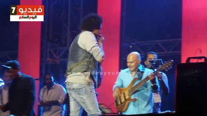 محمد منير يغنى "هاى هاى" لايف