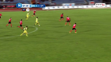 Belle attaque faute par hors jeu