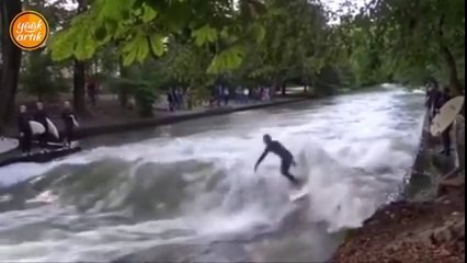 Mekanda sınır tanımayan sörfçüler