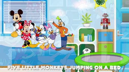 Mickey Mouse Clubhouse Finger Family Jumping on The Bed Song!