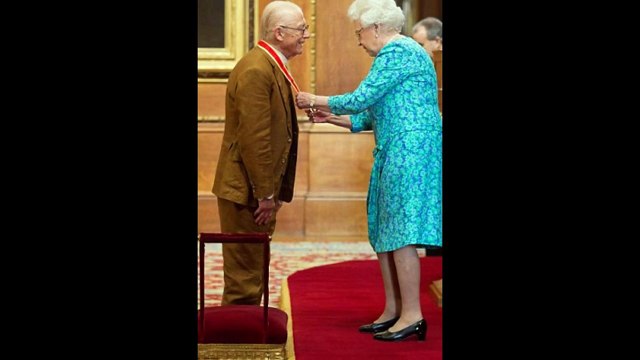 Hollywood legend John Hurt dead- Two-time Oscar nominee and Elephant Man actor passes away