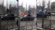 Ce Russe nargue un taxi en dansant sur le toit de sa voiture
