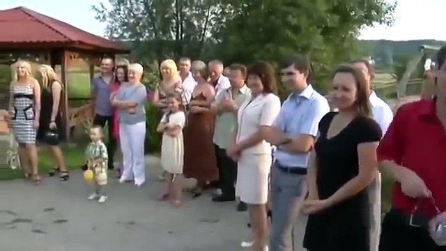 Свидетель на свадьбе ТАКОЕ вытворил ...