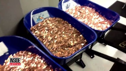 Man Pays Nearly $3,000 Bill Using A Wheelbarrow Full Of Pennies