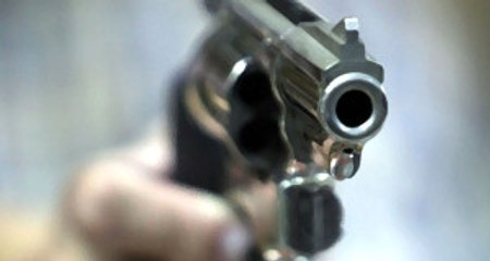Öfkeli Koca Dehşeti! Karısına ve Komşusuna Kurşun Yağdırdı