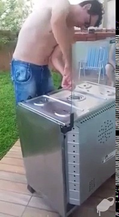 Un couple entend des bruits étranges dans la cuisinière du jardin (Brésil)