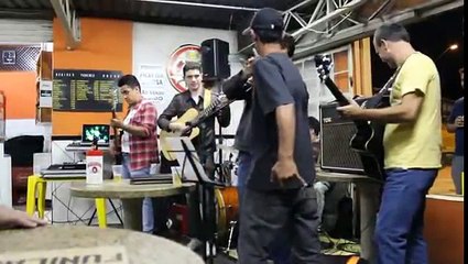 Bar do Carioca - Que País é Esse  Suspicious Mind [Low, 480x360p]