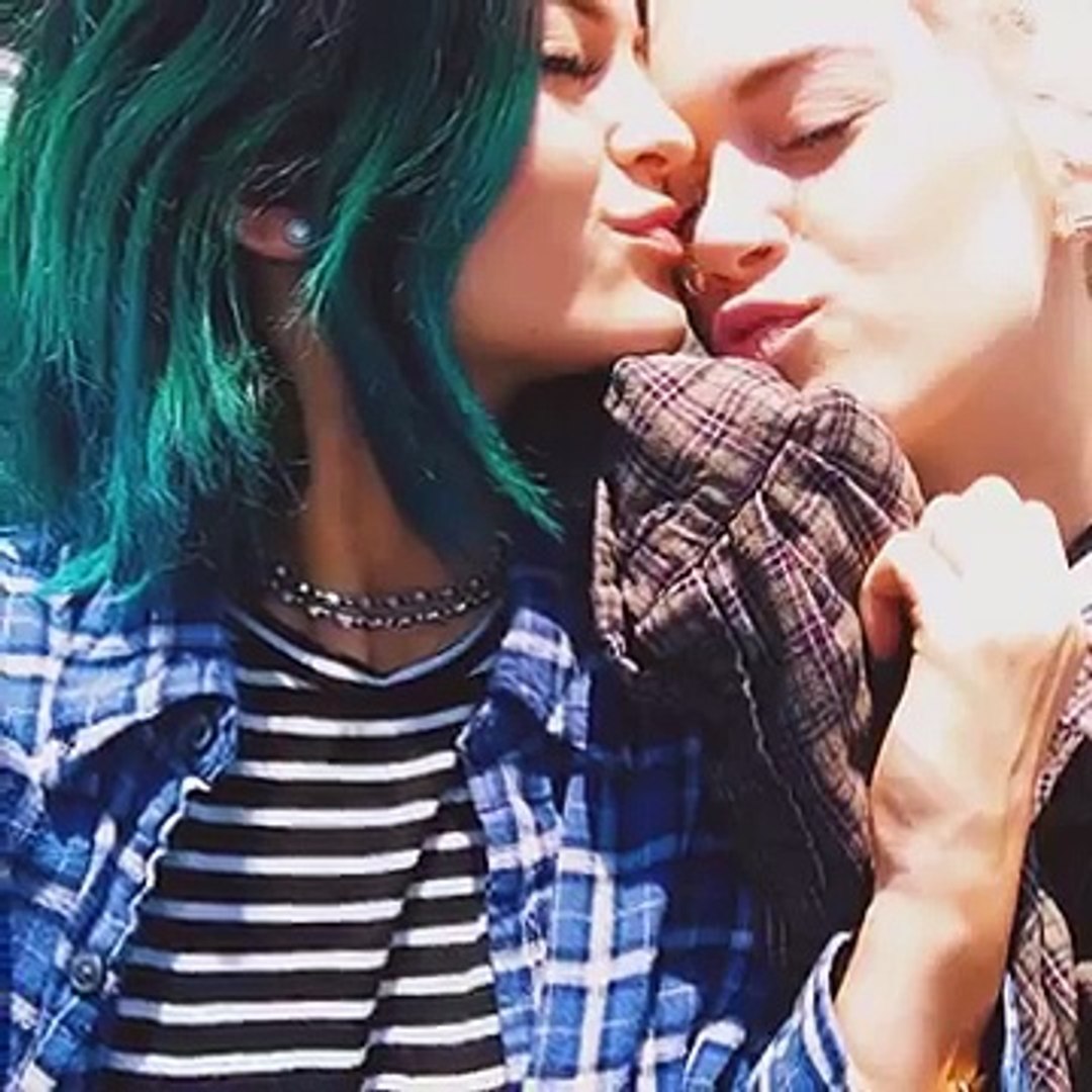 ⁣Kylie Jenner 's Green Hair Fashion
