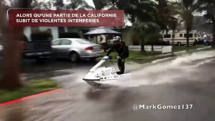 Incroyable, il fait une magnifique promenade avec son Jet-Ski dans les rues de Los  Angeles