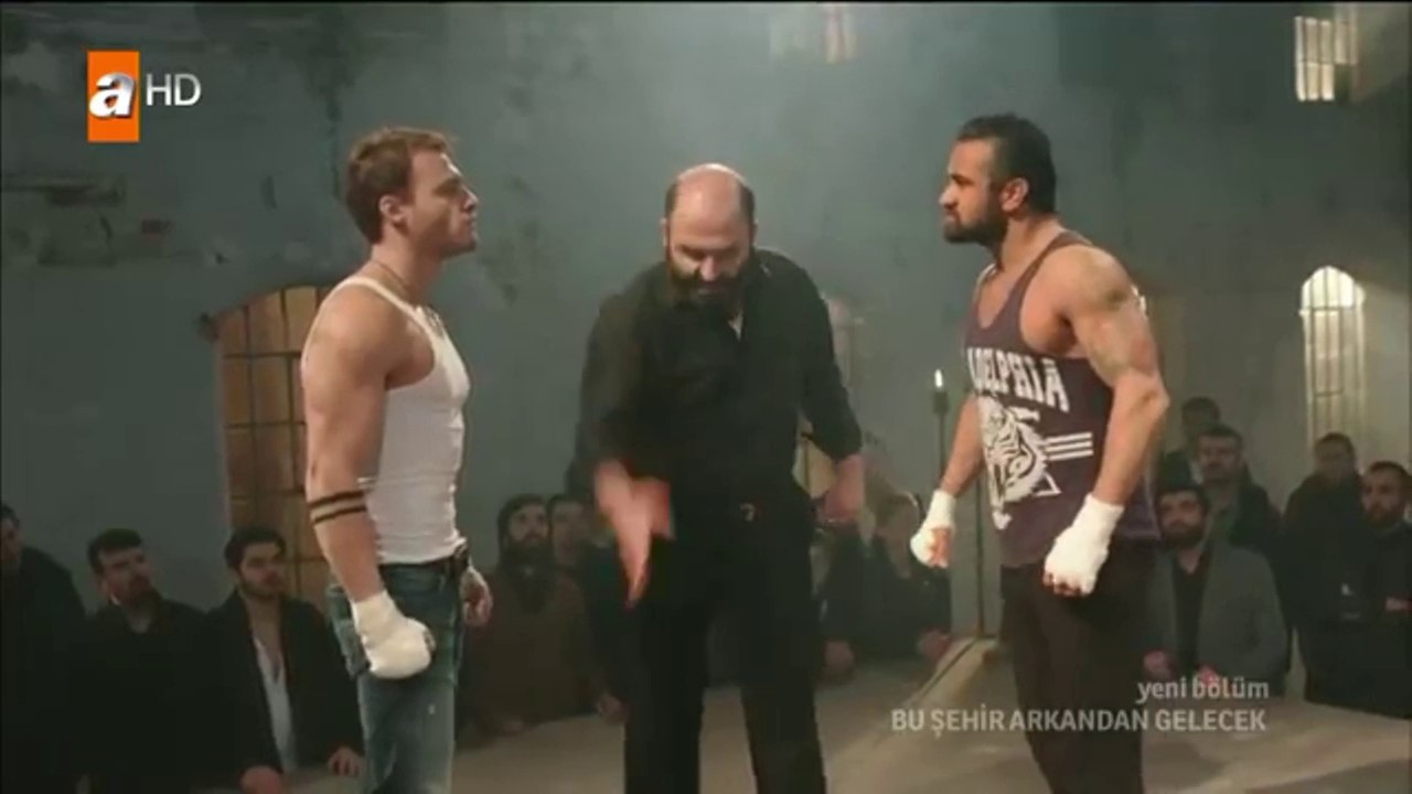 ! Bu Şehir Arkandan Gelecek  Bu Şehir Arkandan Gelecek