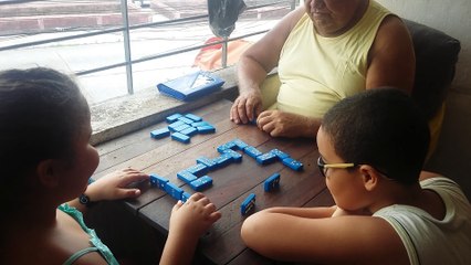 SEU LUIZ,  THÁBATTA E OSMILTON NO LULABAR JOGANDO DOMINÓ 28/01/2017