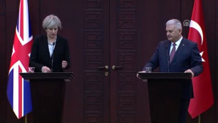 Başbakan Yıldırım'ın May'i Güldüren AB Yorumu: "Giren de Pişman, Girmeyen de Pişman"