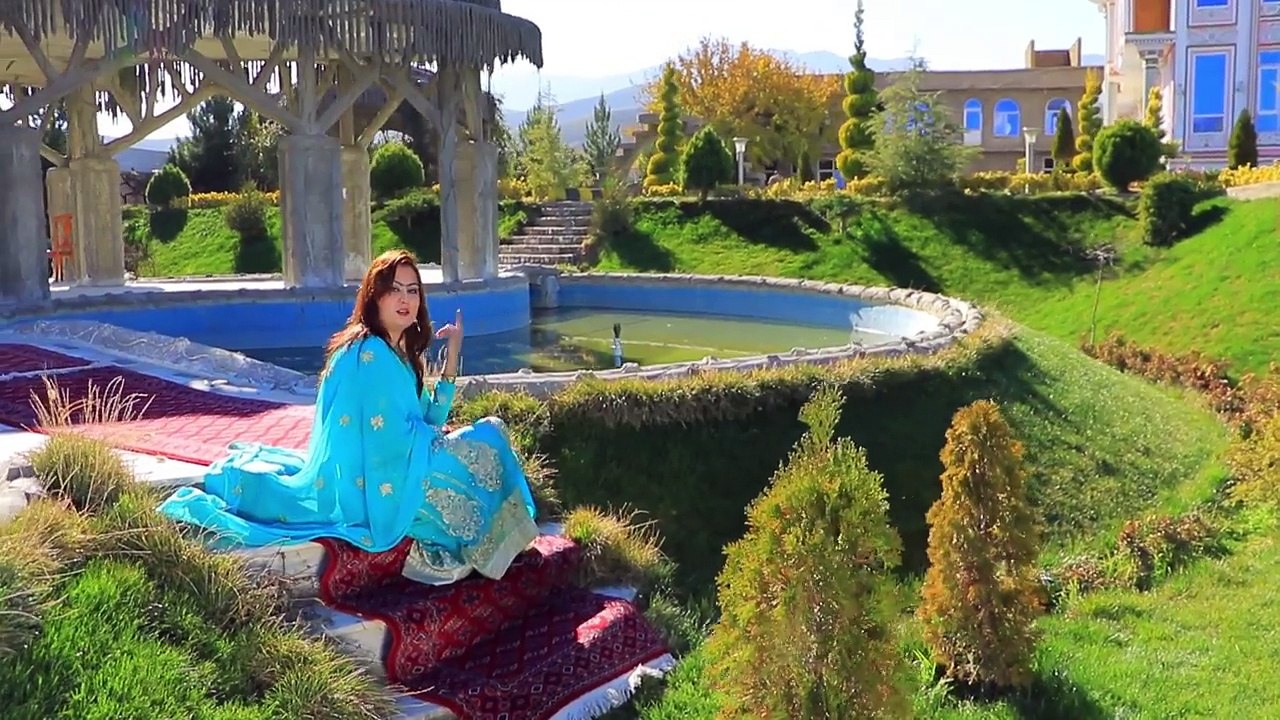 razya azizi_HD