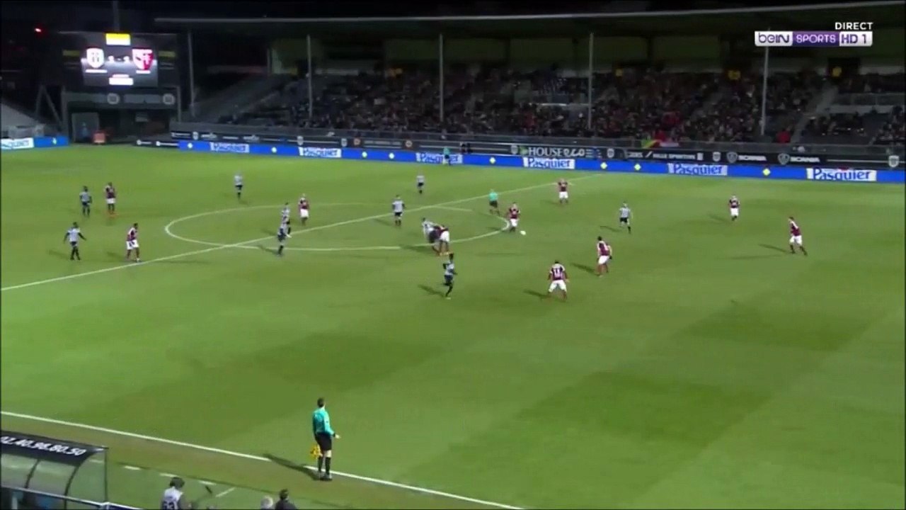 Nicolas Pepe Goal vs Metz (2-1)