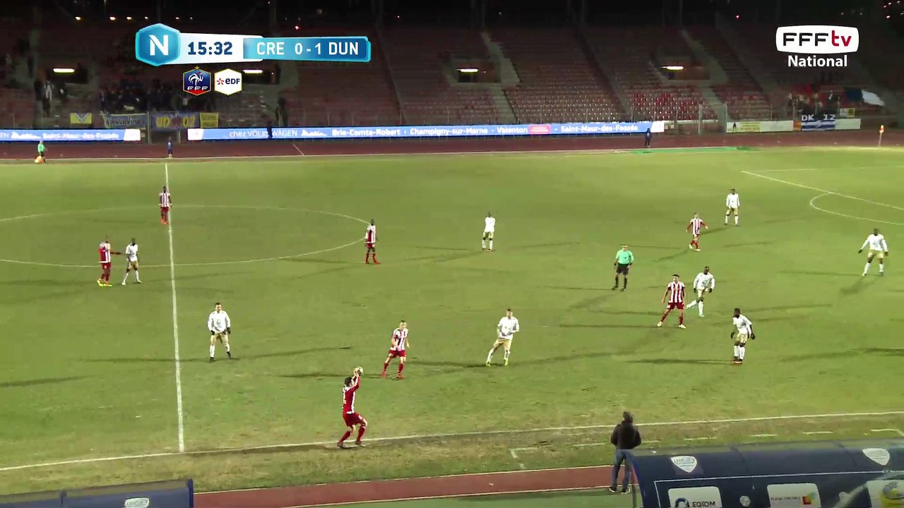 Belle action dans la surface mais position de hors jeu.