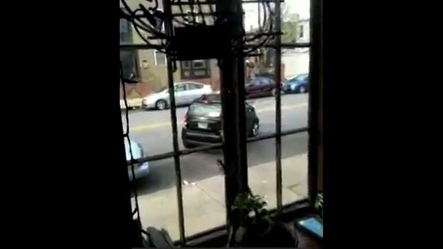 Блондинка ну ооочень долго паркуется