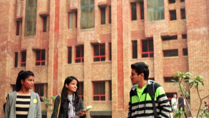 The Christmas Mannequin Challenge || Sharda University