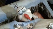 Olaf Animatronic Snowman from Disney's FROZEN Sleeping, Snoring and Waking Up at Disneyland