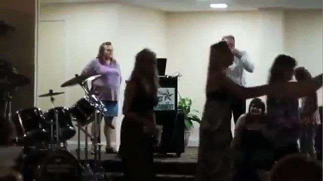 Очень смешная и забавная тамада) Ржач. Прикол на свадьбе